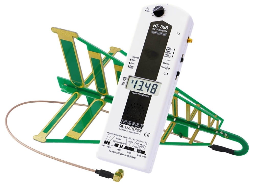 HF38B - miernik pola elektromagnetycznego - HF 700MHz-2.7GHz